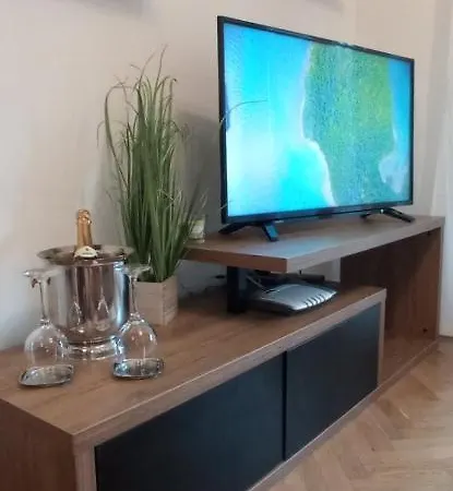 Dea Apartment *